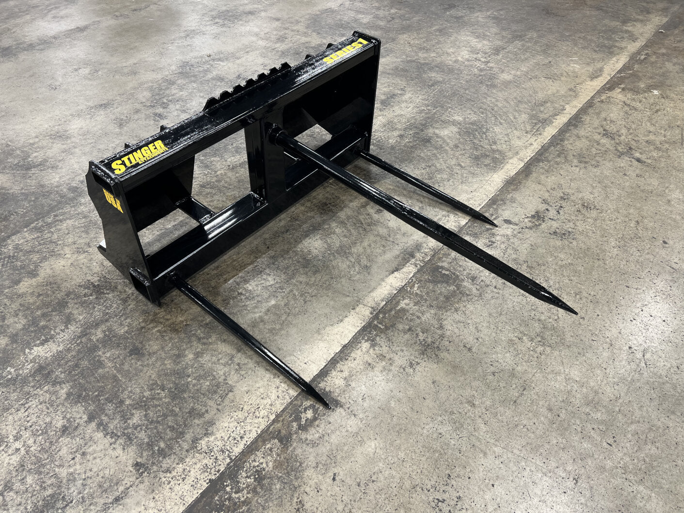 Stinger BSS Bale Spear | Standard Skid Steer Hay Spear – CrewTough