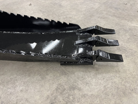 Stinger Skid Steer Stump Bucket (STB)